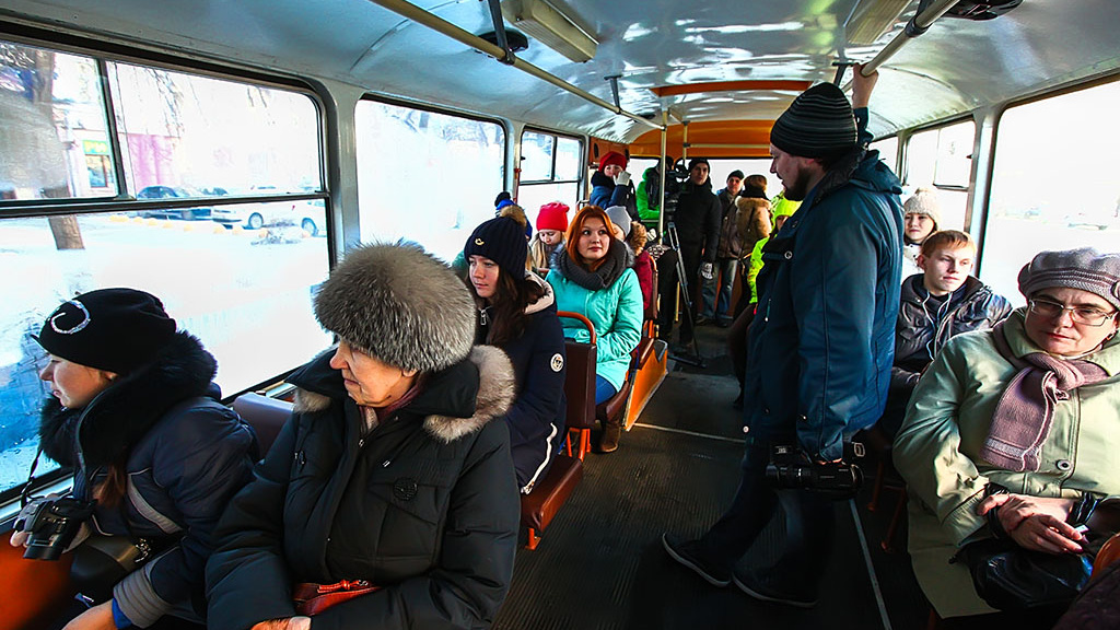 В Нижневартовске в автобусе скончалась женщина