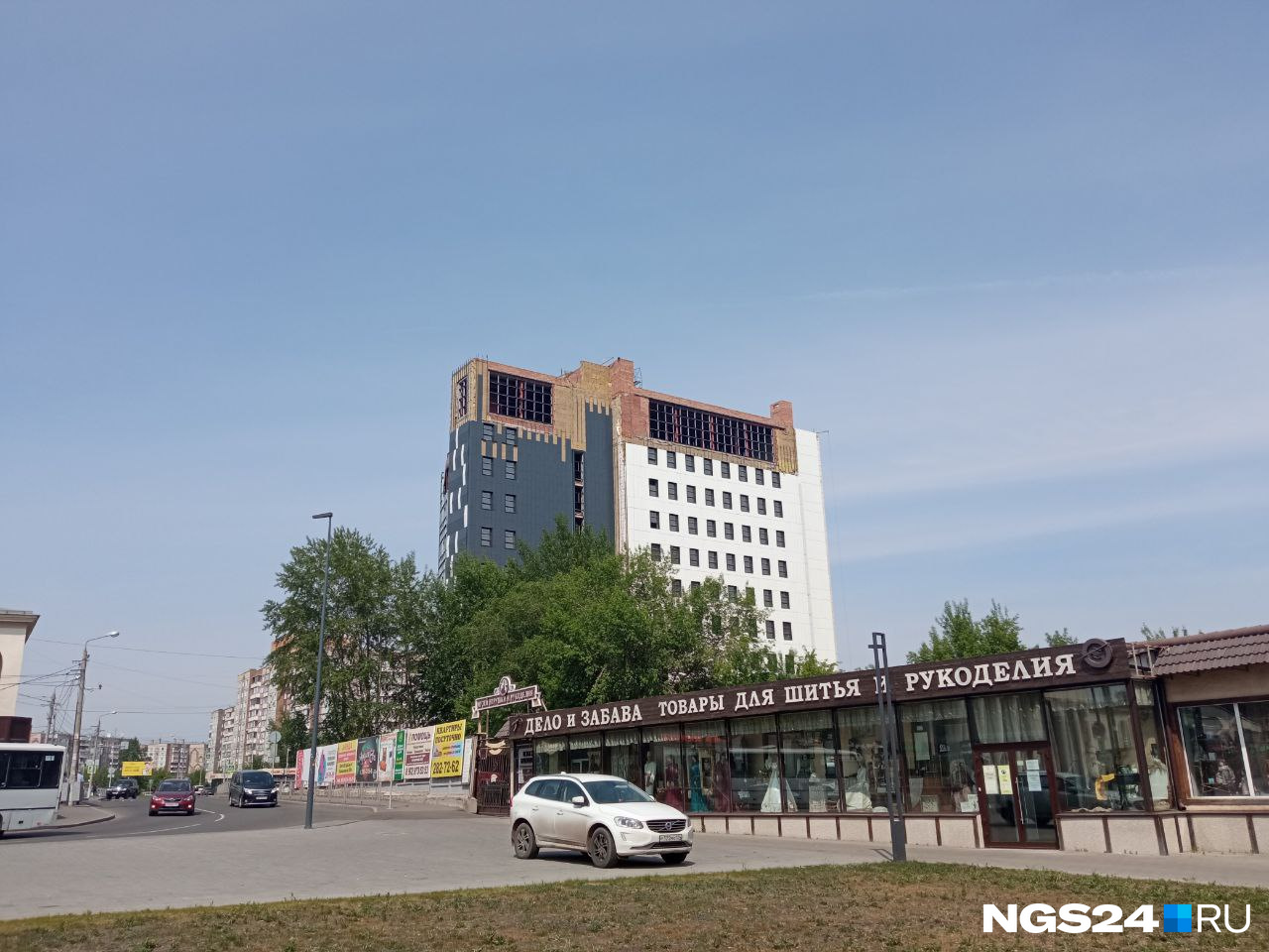 По данным Стройнадзора, застройщик перестал финансировать стройку По данным Стройнадзора, застройщик перестал финансировать стройку