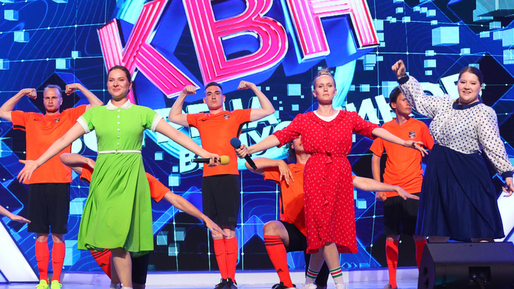 Игроки КВН отрепетировали свое шоу на концертной площадке в Екатеринбурге. Посмотрите, как это было