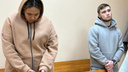 Студентов осудили за смерть пенсионерки в Новосибирске — они скинули кресло ей на голову