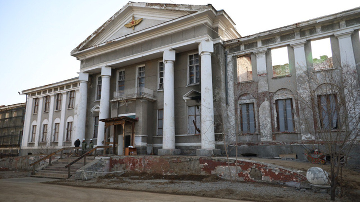 Власти показали видео, как строят суворовское училище на месте ИВВАИУ