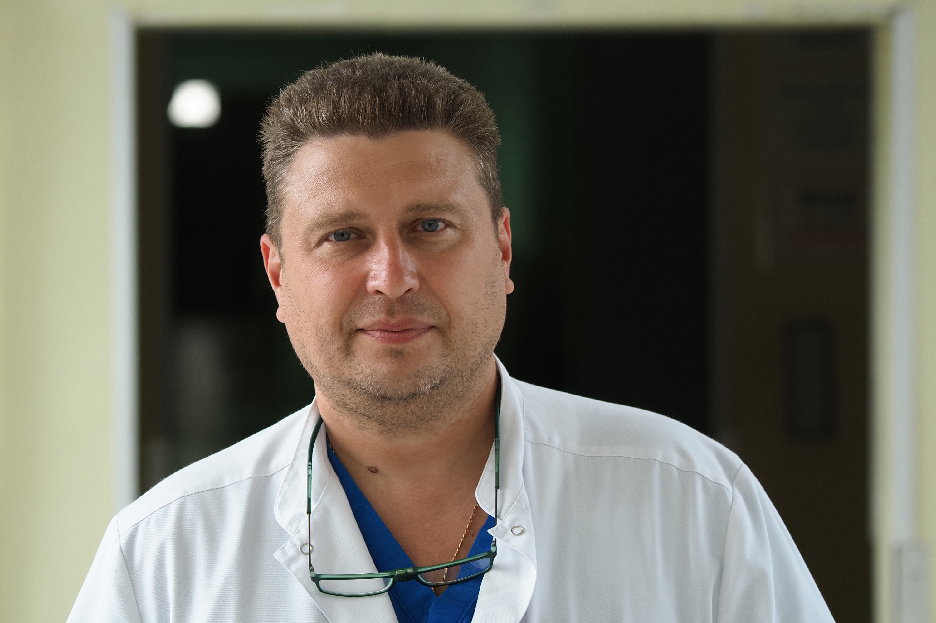 Заведующий отделением рентгенохирургических методов диагностики и лечения 26-й больницы Сергей Шендеров