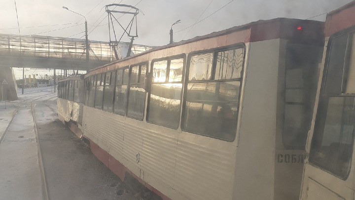 В Челябинске при столкновении вагонов пострадал водитель трамвая