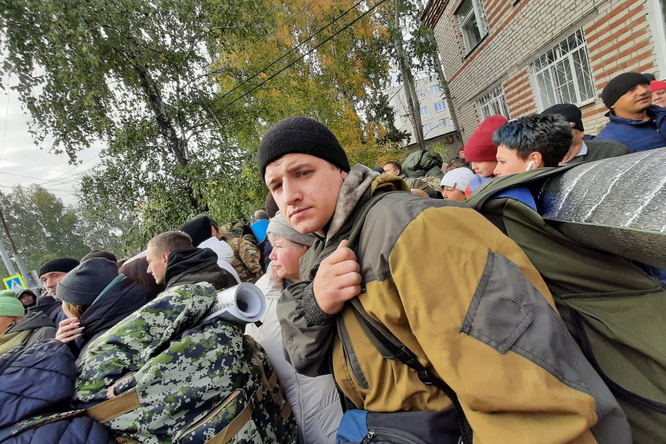 На Урале из учебного центра отпустили отца четырех детей, которого мобилизовали по ошибке