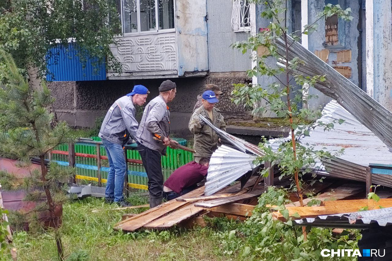 Ураган в сибири. Ураганы в России. Ураган в Чите. Ураган фото. Ураганный ветер.