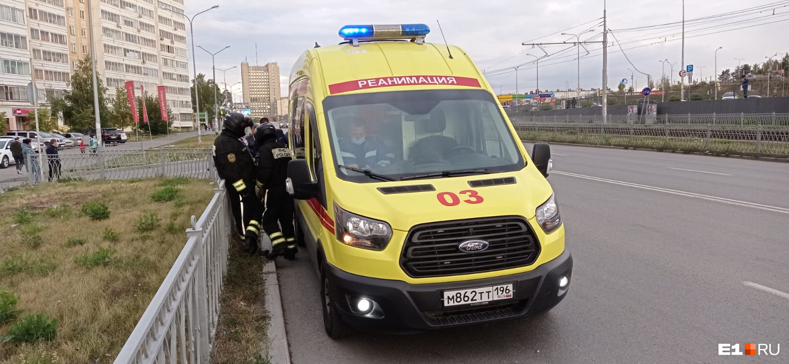 Мотоциклиста доставили в больницу Мотоциклиста доставили в больницу