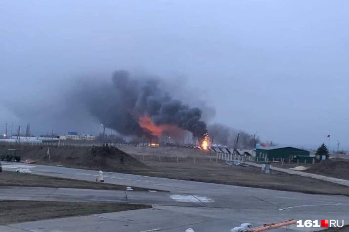 После удара на аэродроме в Миллерово вспыхнул пожар