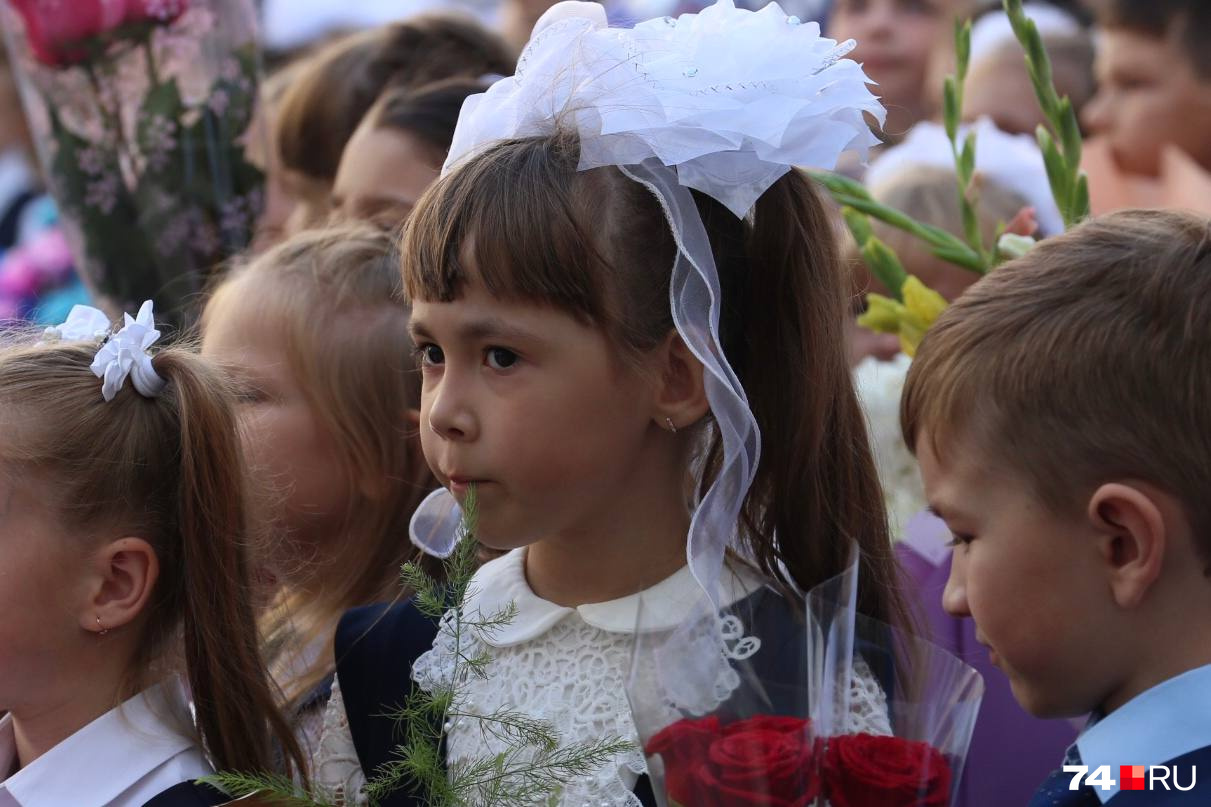 Первое сентября фото первоклашек девочек