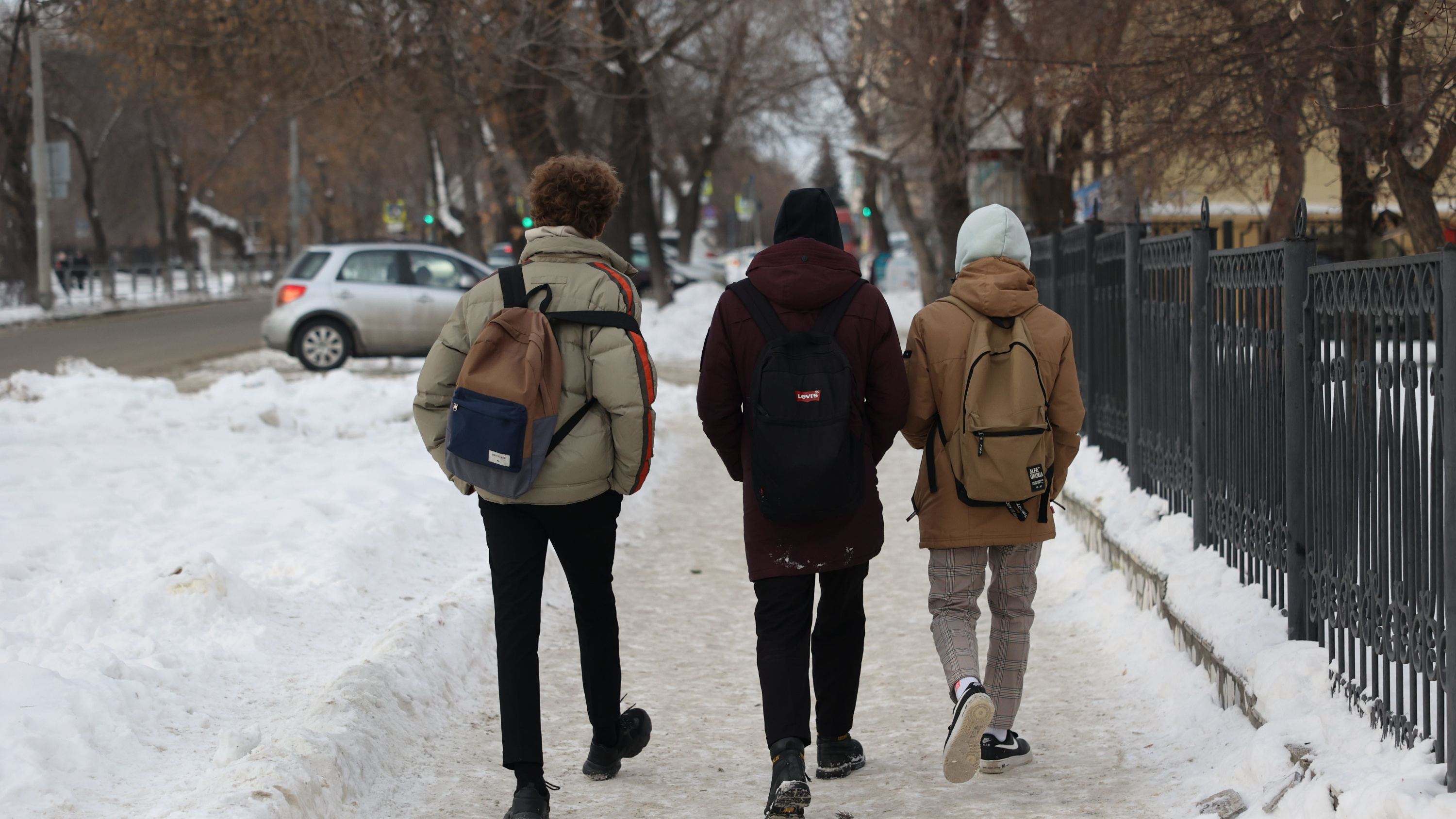 20 февраля отмена занятий в школах челябинска. Школы Челябинска заминировали. Уроки отменены гуляем.