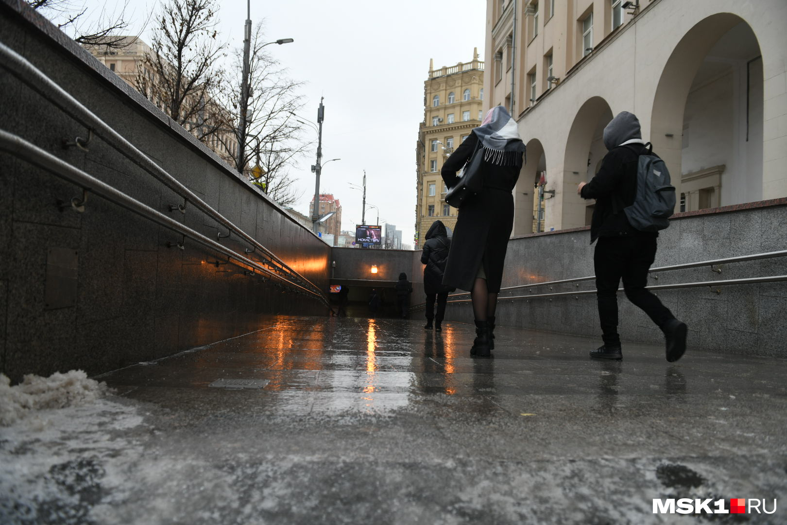 Ледяной дождь в Москве: пробки на дорогах, задержка транспорта, отмена  авиарейсов 22 ноября 2022 г. - 22 ноября 2022 - msk1.ru