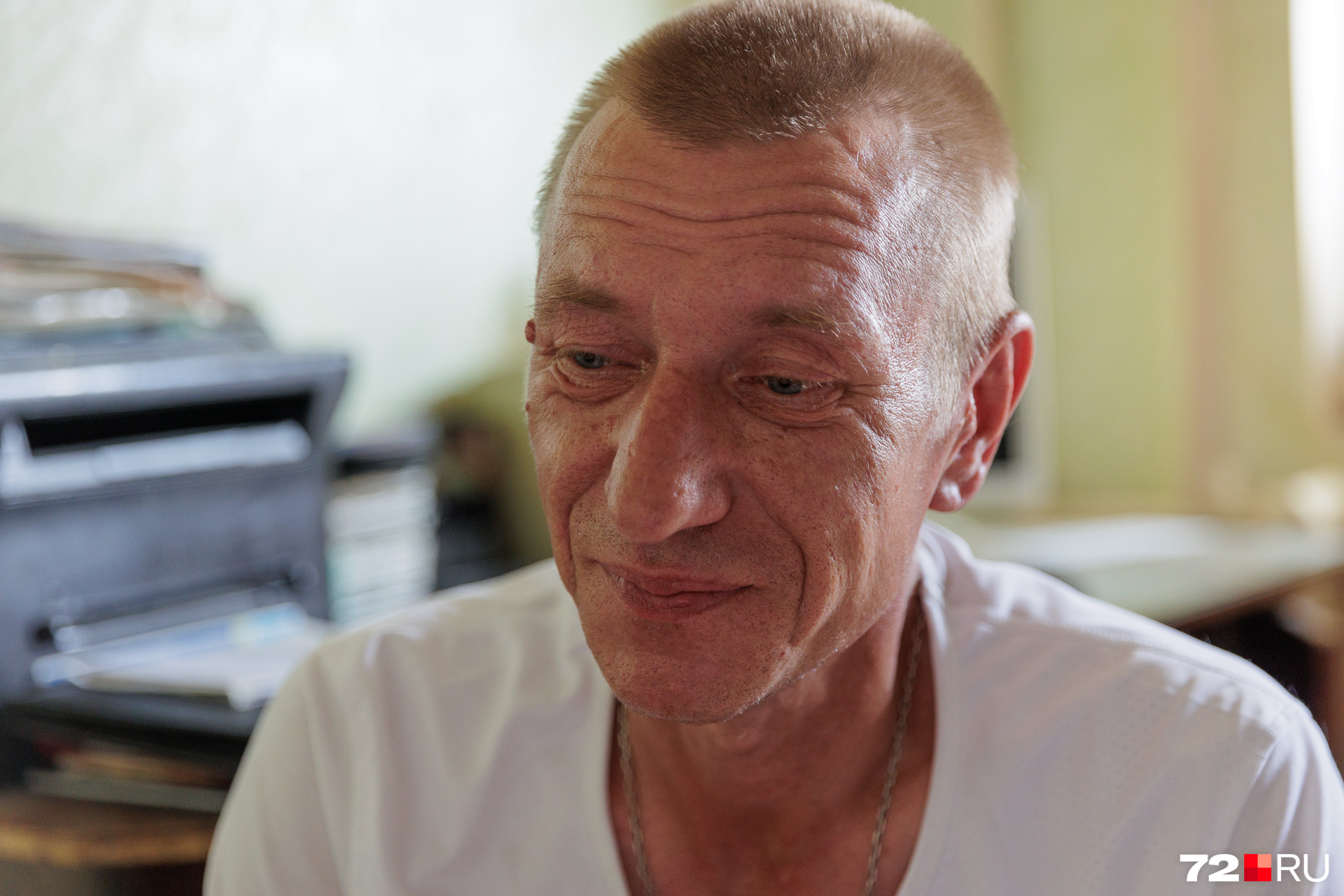 Сергей говорит эмоционально, живо и увлеченно. Особенно ему нравится вспоминать службу на подводной лодке Сергей говорит эмоционально, живо и увлеченно. Особенно ему нравится вспоминать службу на подводной лодке