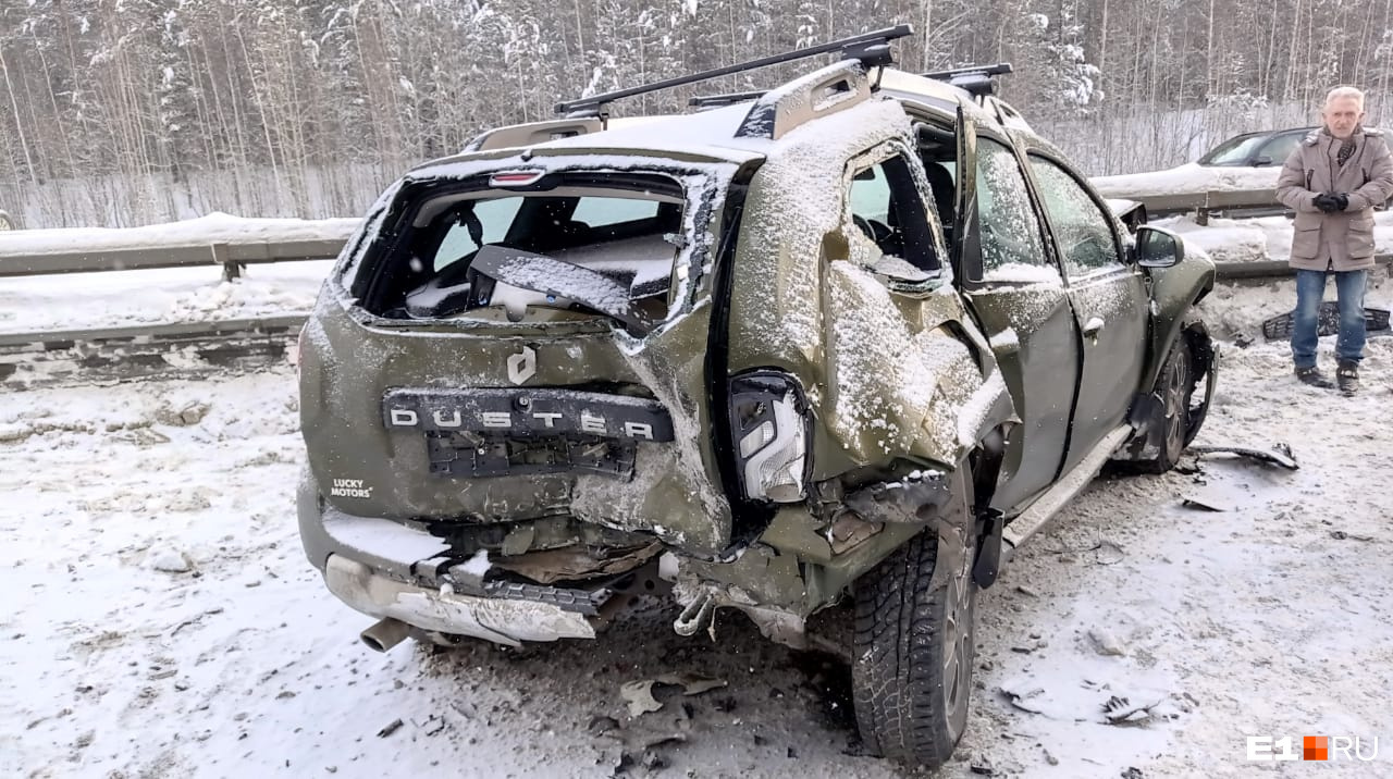 Аварии на серовском тракте сегодня видео. Массовое ДТП на Серовском тракте. Авария на Серовском тракте сегодня. Авария на Серовском тракте вчера. ДТП на Серовском тракте сегодня.