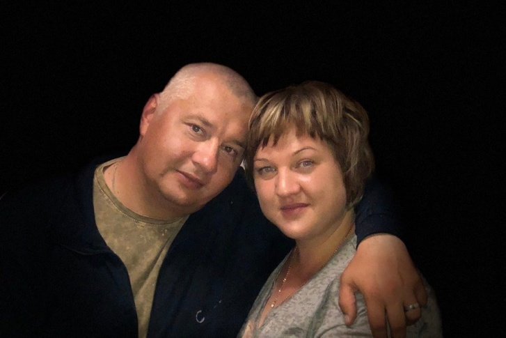 Погибшие Николай и Ольга. По словам родственников, в момент аварии мужчина был за рулем, а его жена находилась сзади вместе с двумя сыновьями Погибшие Николай и Ольга. По словам родственников, в момент аварии мужчина был за рулем, а его жена находилась сзади вместе с двумя сыновьями