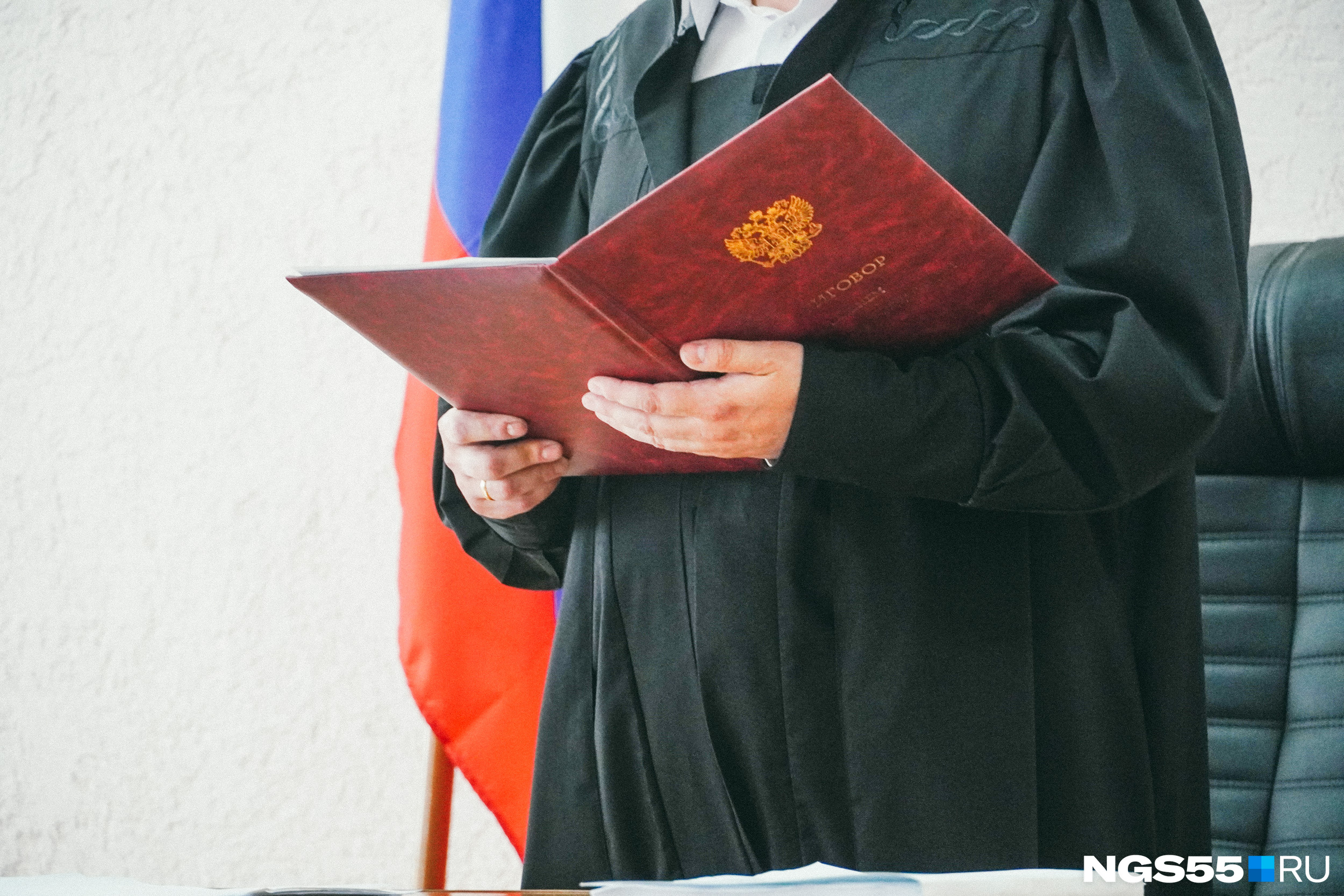 В Омске судья сбил двоих пешеходов — его сначала оправдали, а потом передумали
