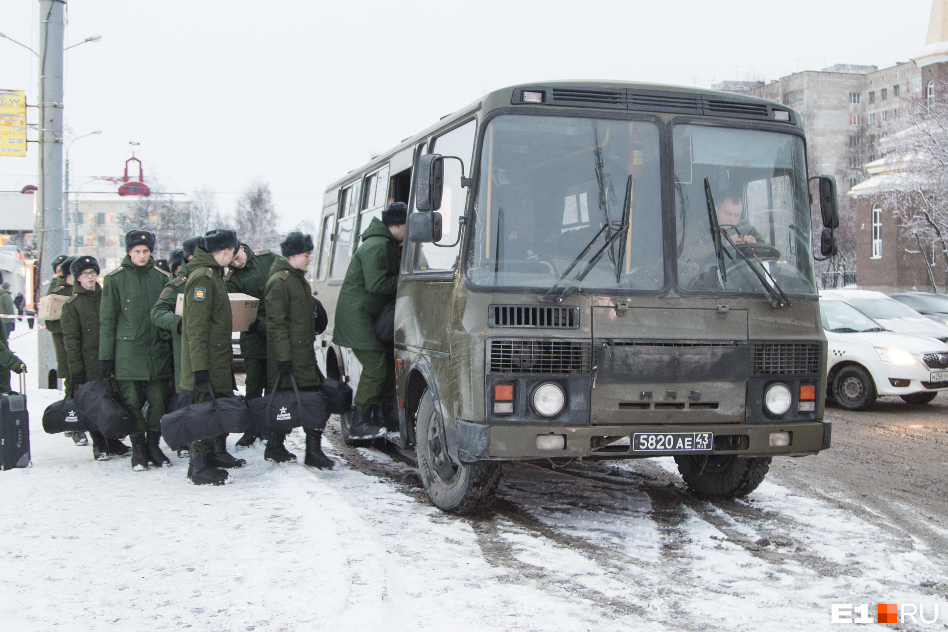 Можно избежать службы, например из-за депутатства, если у вас впереди выборы Можно избежать службы, например из-за депутатства, если у вас впереди выборы