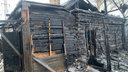 В ночном пожаре в Красноярском крае погибла женщина и ее маленькие дети