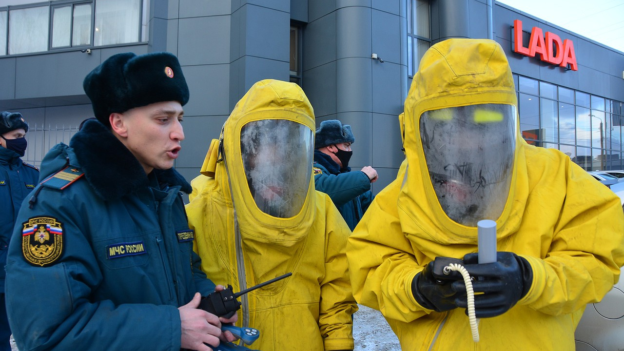 Радиоактивный столб в Челябинске, обнаруженный год назад, зарыли. Проверяем, излучает ли он сейчас