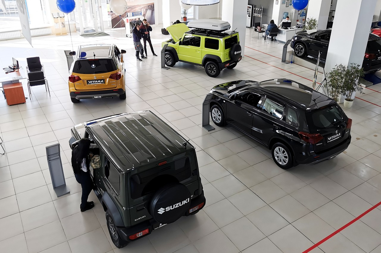 Дилеры отмечают, что в конце 2021 года ажиотажный спрос на автомобили прекратился Дилеры отмечают, что в конце 2021 года ажиотажный спрос на автомобили прекратился