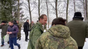 63 российских военнослужащих вернулись из украинского плена. Показываем кадры прибытия