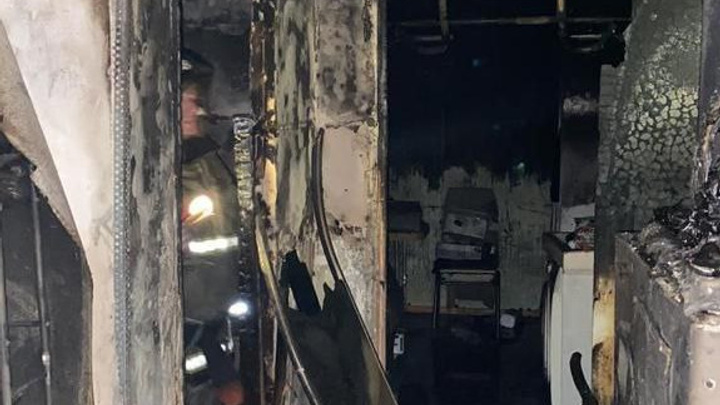 Сгорело всё имущество: ночью в Башкирии загорелась детская комната