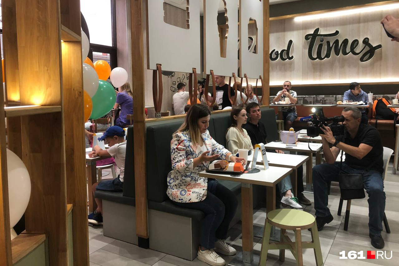 Садовая ростова на дону. Bodium ростов на дону. Магазин хочу. Магазины ростова. Вкусно и точка талер ростов.