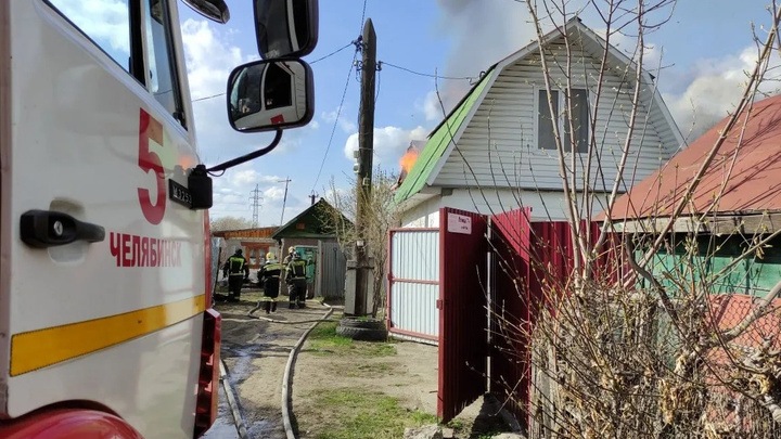 Девочка погибла на пожаре в садовом товариществе на окраине Челябинска