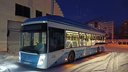 В Новосибирск доставили 9 новых троллейбусов — лица пассажиров в них будут распознавать