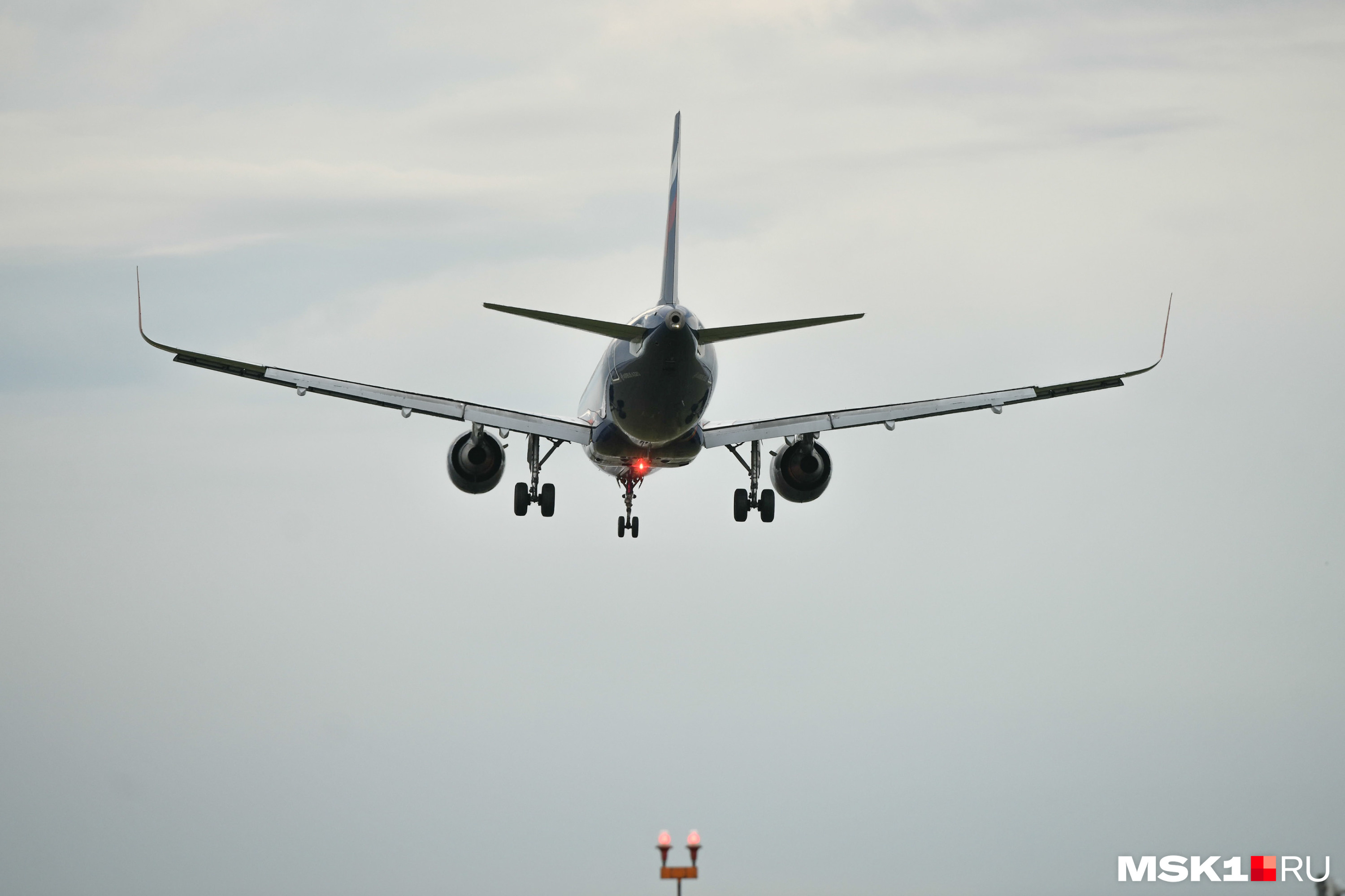 Всего два пассажира прилетели на самолете из Бишкека в Иркутск
