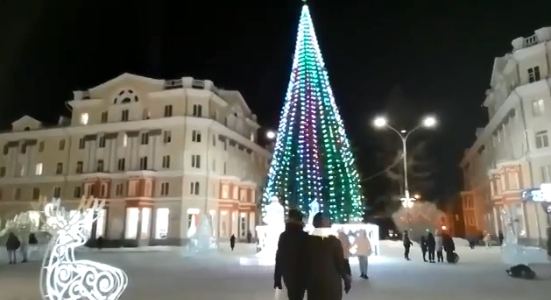 елка в екатеринбурге на площади
