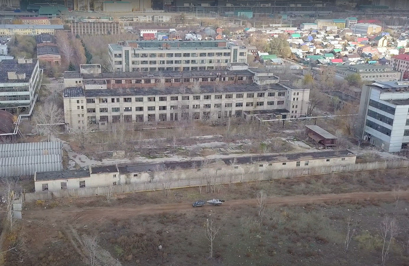 Предприятие находится в поселке Шмидта (Запанском) Предприятие находится в поселке Шмидта (Запанском)
