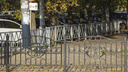 «Куда пропал забор?»: в Ярославле детский омбудсмен потребовал вернуть ограждения в центре города