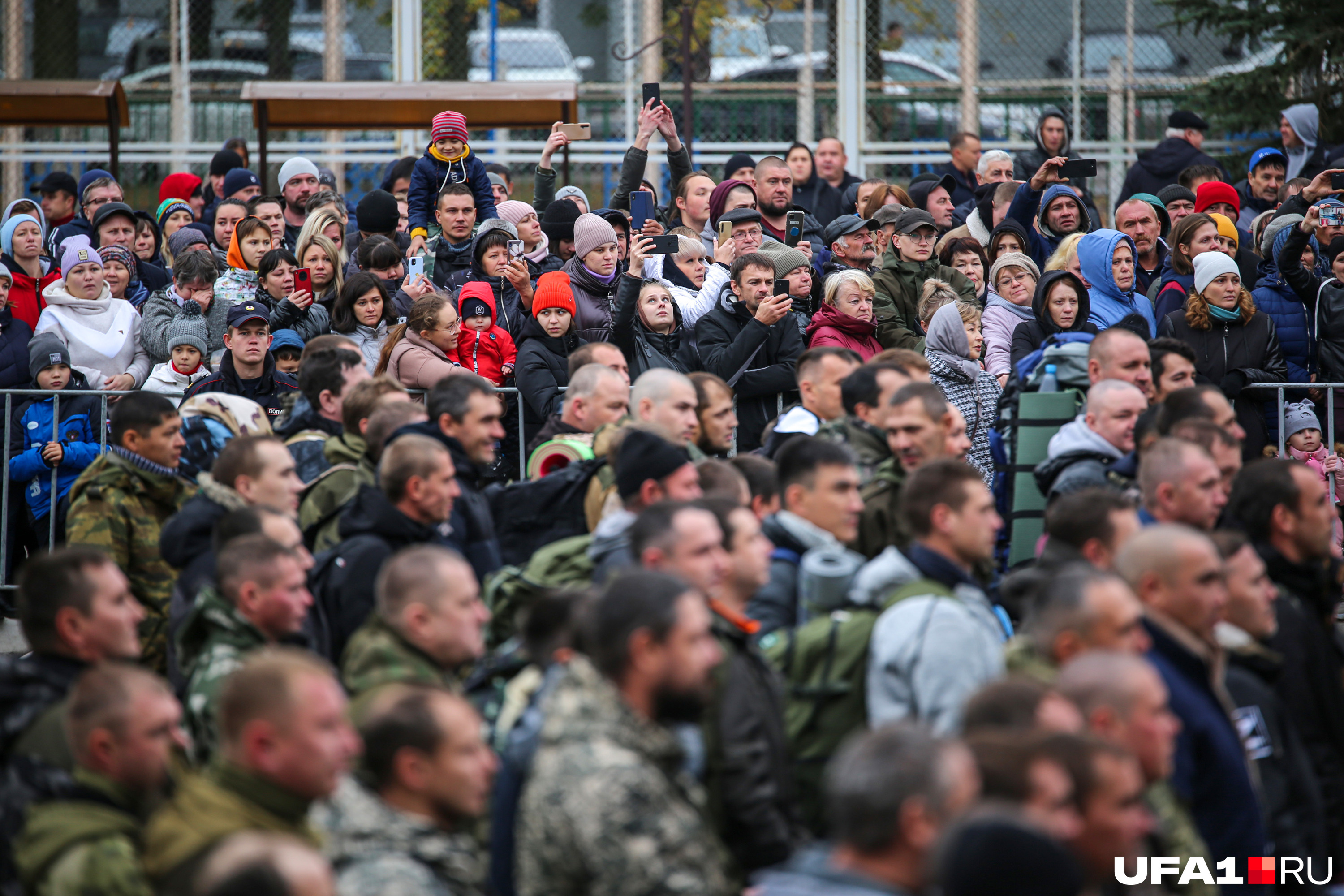 Мобилизация сегодня. Скопление людей. Мобилизация в России. Мобилизованные россияне. Жители России.