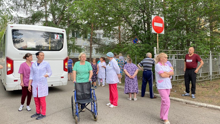 В Красноярском крае пошла волна эвакуаций. Известно о случаях в Сосновоборске, Ачинске и Красноярске