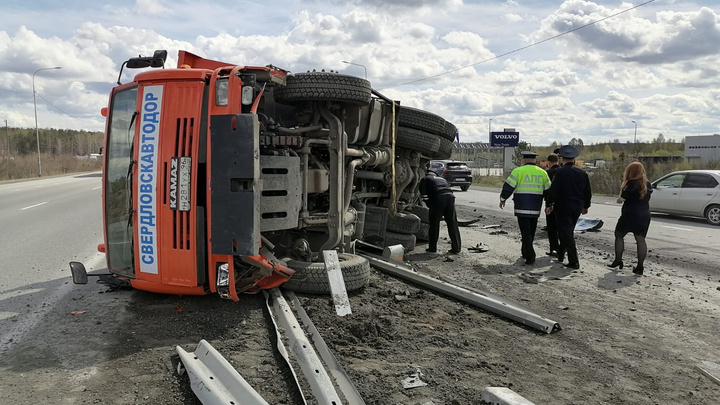 В ДТП погибли четыре человека: стали известны обстоятельства жуткой аварии на Ново-Московском тракте