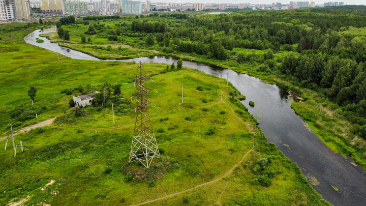 РазБОР с полетом: смотрим с высоты, где в Челябинске построят велопешеходный мост и куда он приведет