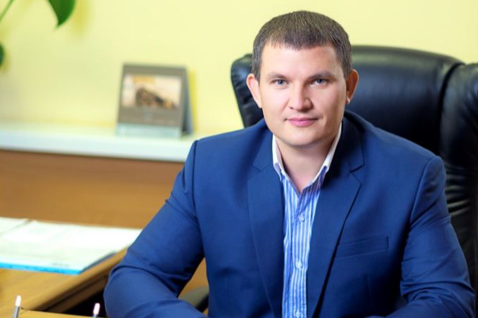 Супрун работал в сфере ЖКХ последние шесть лет, руководил муниципальной УК, в управлении было 235 многоквартирных домов Супрун работал в сфере ЖКХ последние шесть лет, руководил муниципальной УК, в управлении было 235 многоквартирных домов