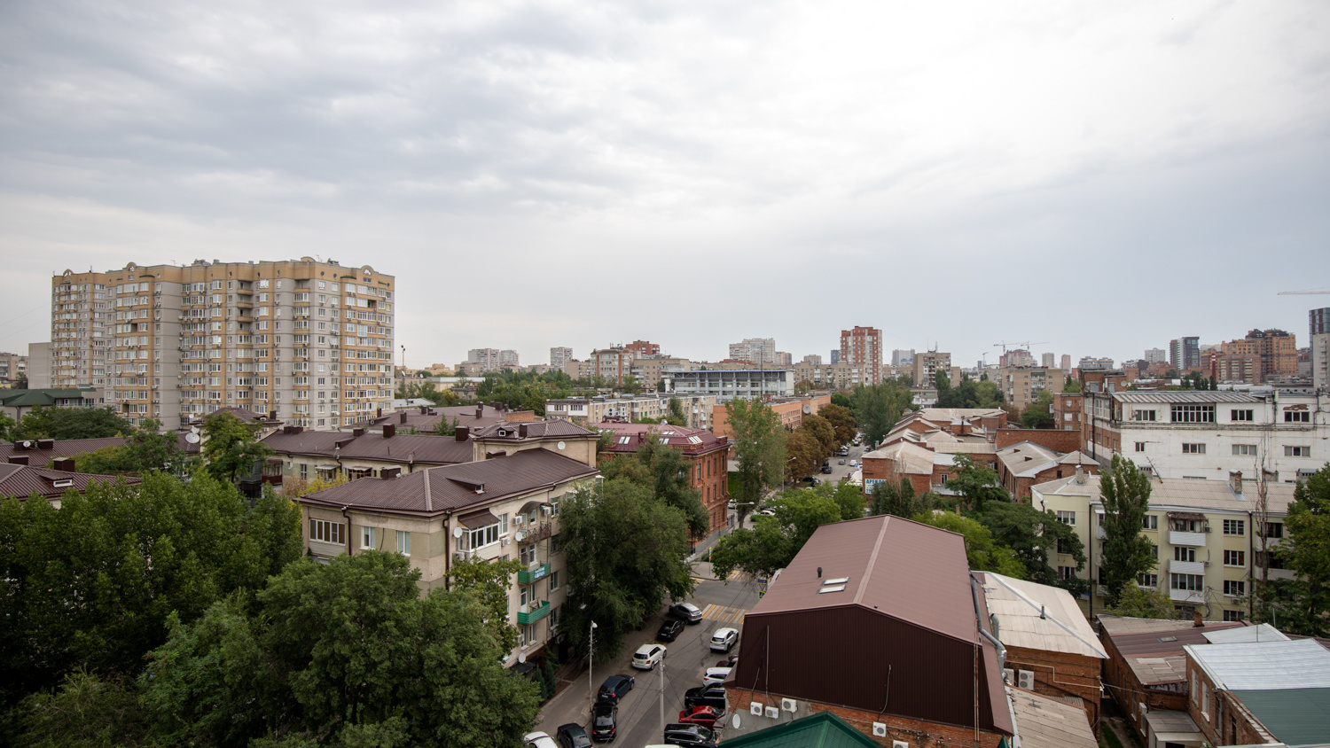 В нескольких городах Ростовской области прогремел звук, похожий на взрыв. Что говорят очевидцы и власти
