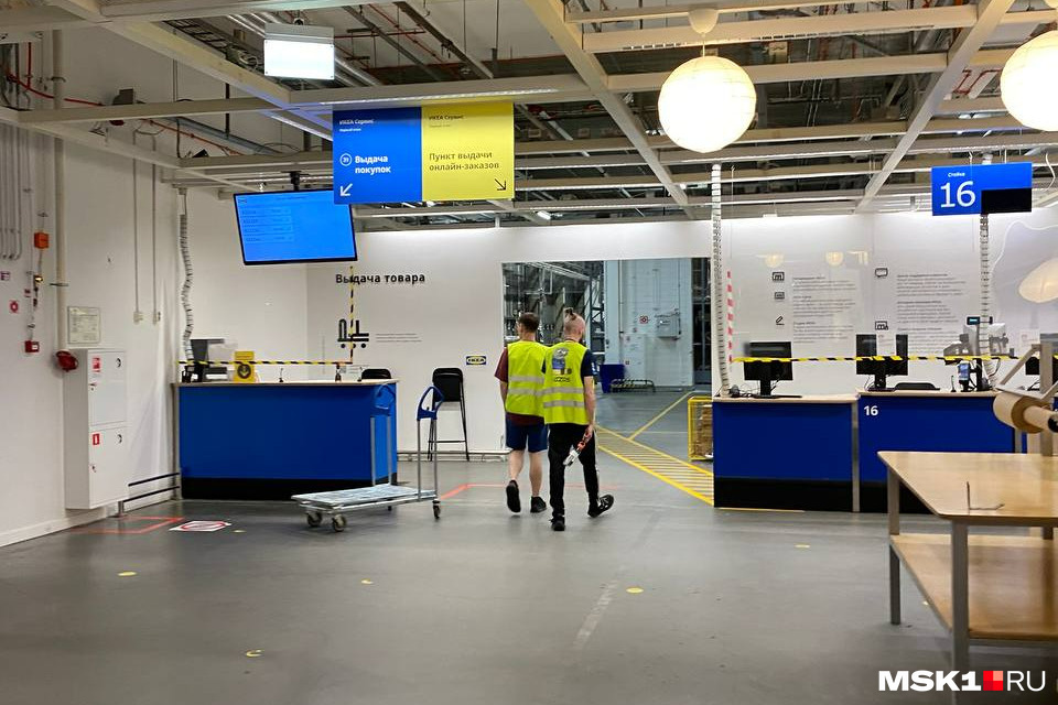 Сотрудников в IKEA сейчас больше, чем посетителей