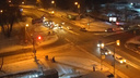 В Челябинске иномарка сбила пешехода и вылетела на остановку, где задела еще двух человек