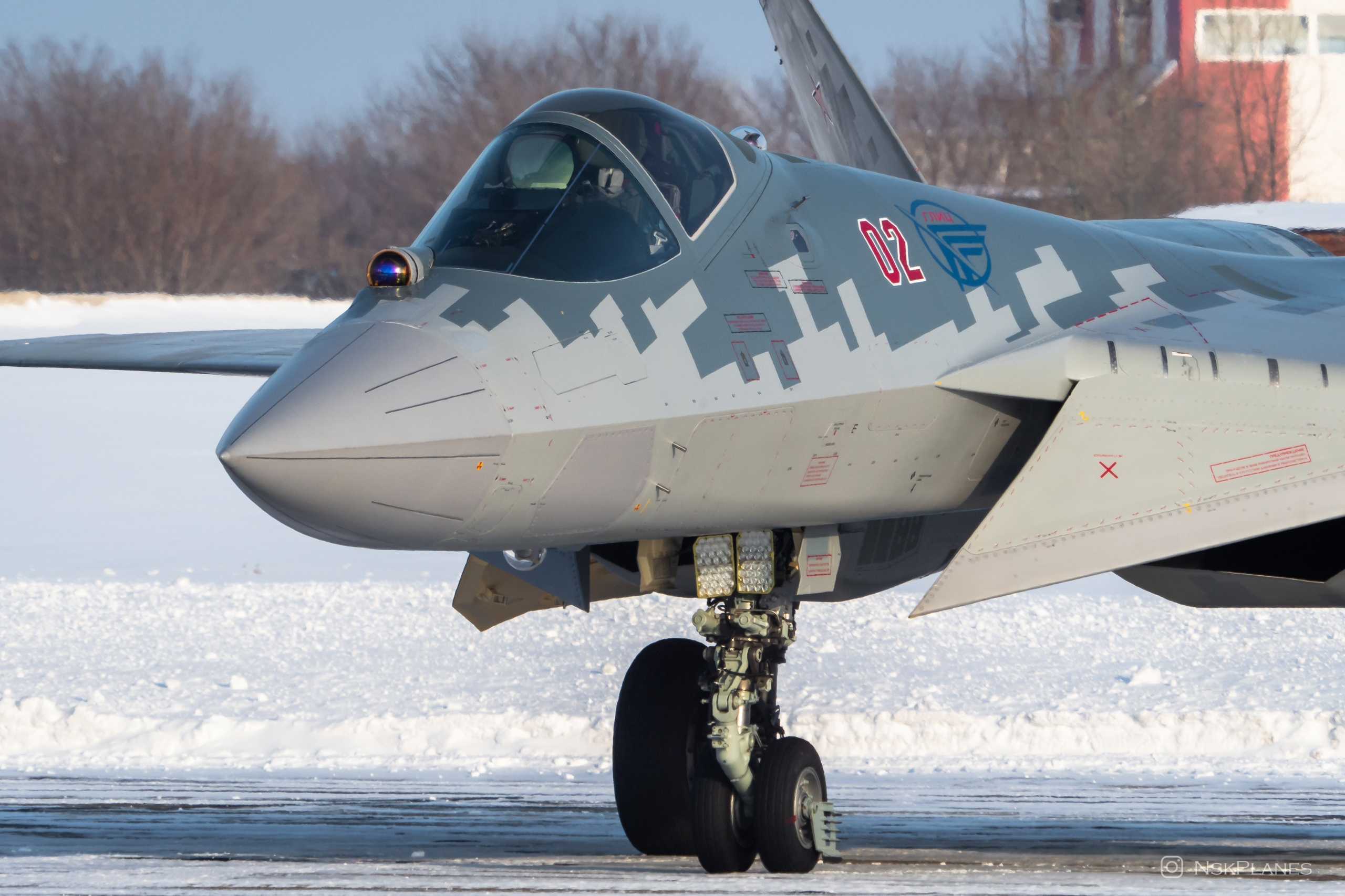 Российская новейшая авиация. Су-57 истребитель. Су-57 шасси. Истребитель пятого поколения Су 57.