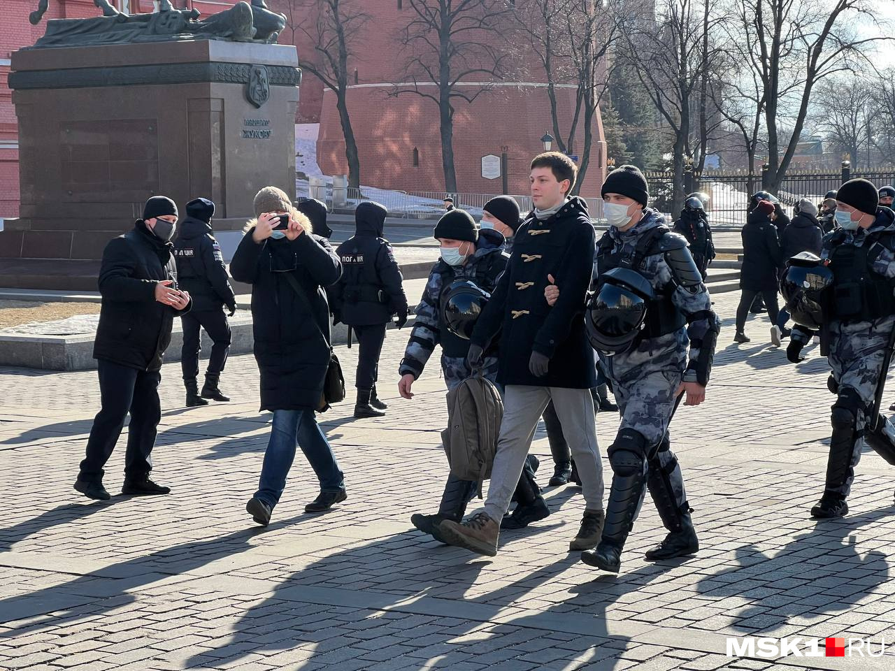 Полиция отказаться. Полиция Москвы. Московская полиция. Полиция просит.