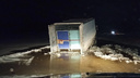 Грузовик проломил лед на переправе в Холмогорском районе