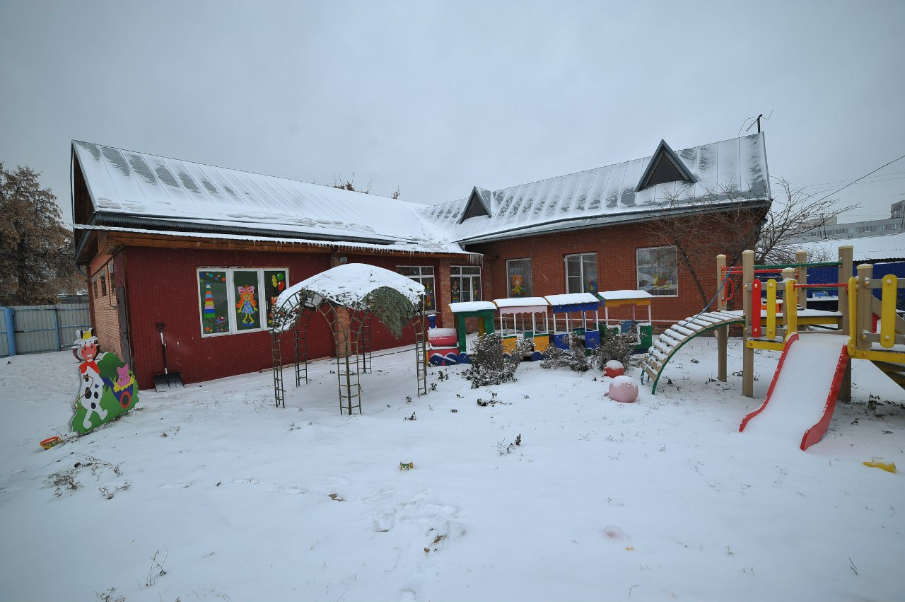 Площадь здания этого детского сада небольшая