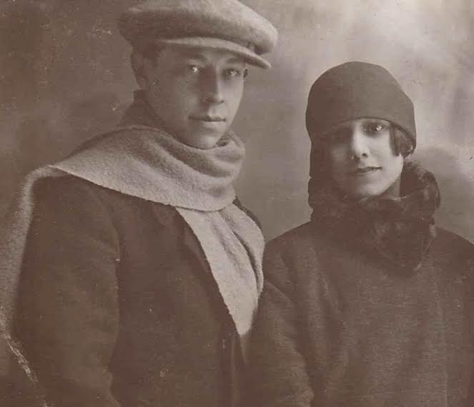 Константин с первой женой Кирой Владимировной, 1930-е годы Константин с первой женой Кирой Владимировной, 1930-е годы