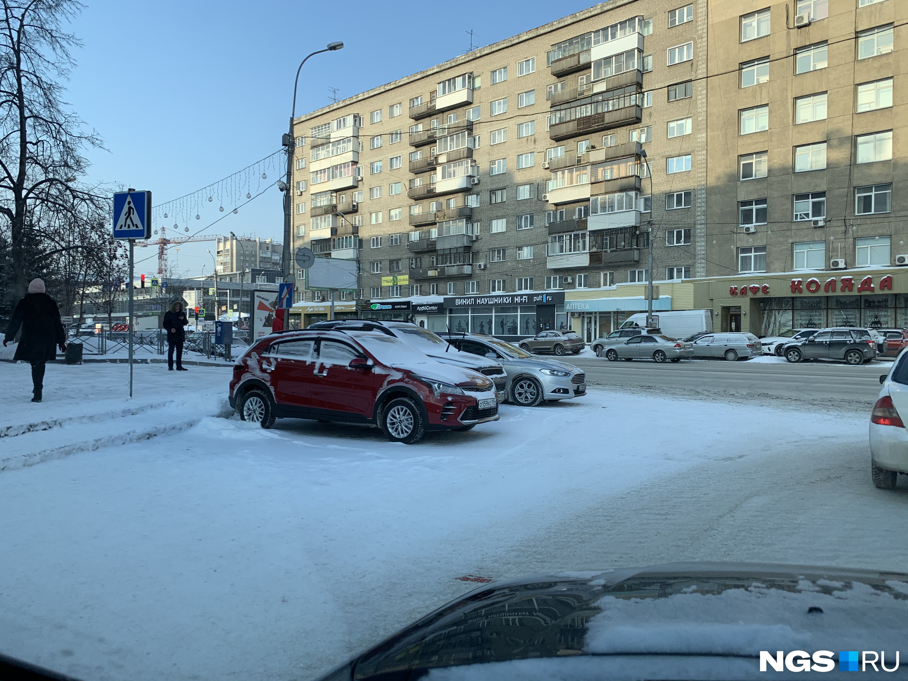 Коме фото на вокзальной магистрали