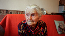 Никогда не бездельничала, сладости и колбасу — лишь изредка. 104-летняя долгожительница рассказала о секрете долголетия