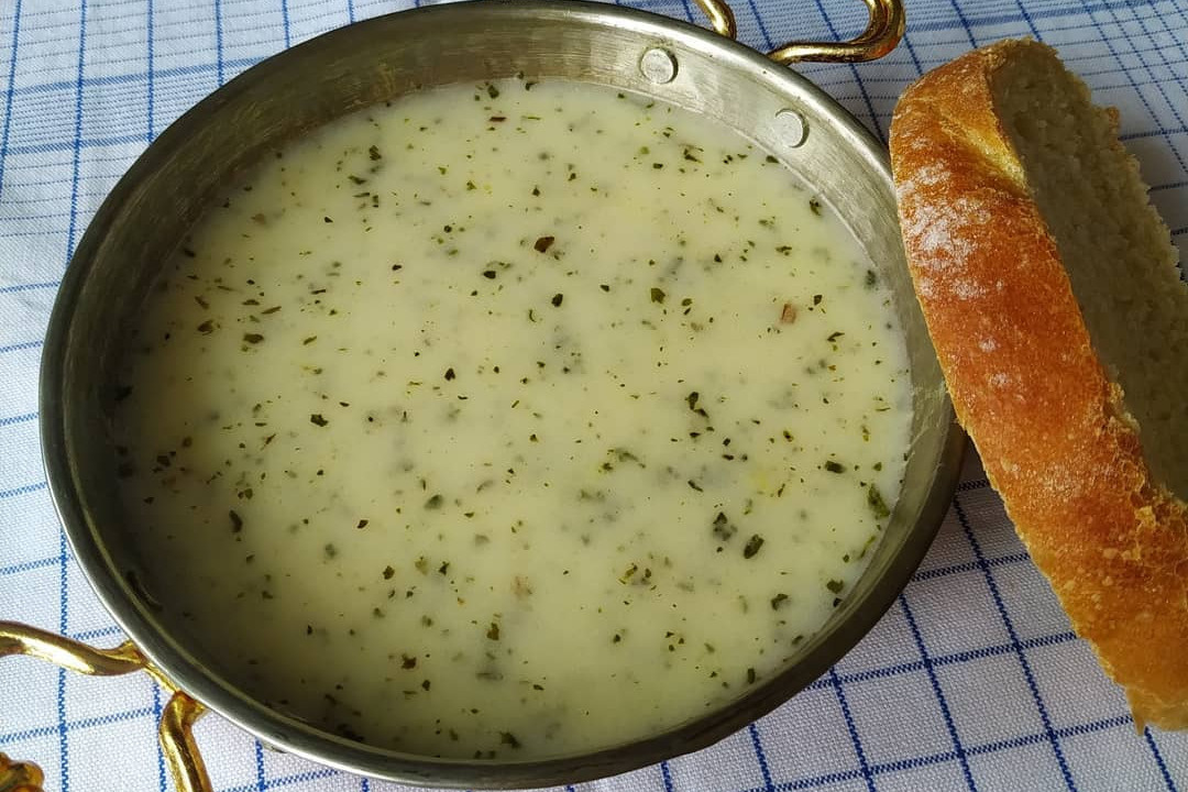 Традиционный суп-пюре яйла чорбасы