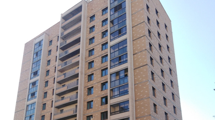 Один из старейших недостроев Читы на 83 квартиры достроили на улице Проезжей