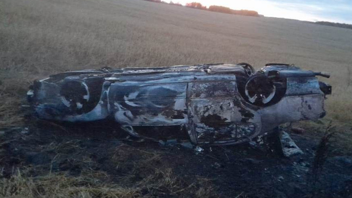 Водитель в Красноярском крае осматривал свой автомобиль с помощью зажигалки и случайно сжег его