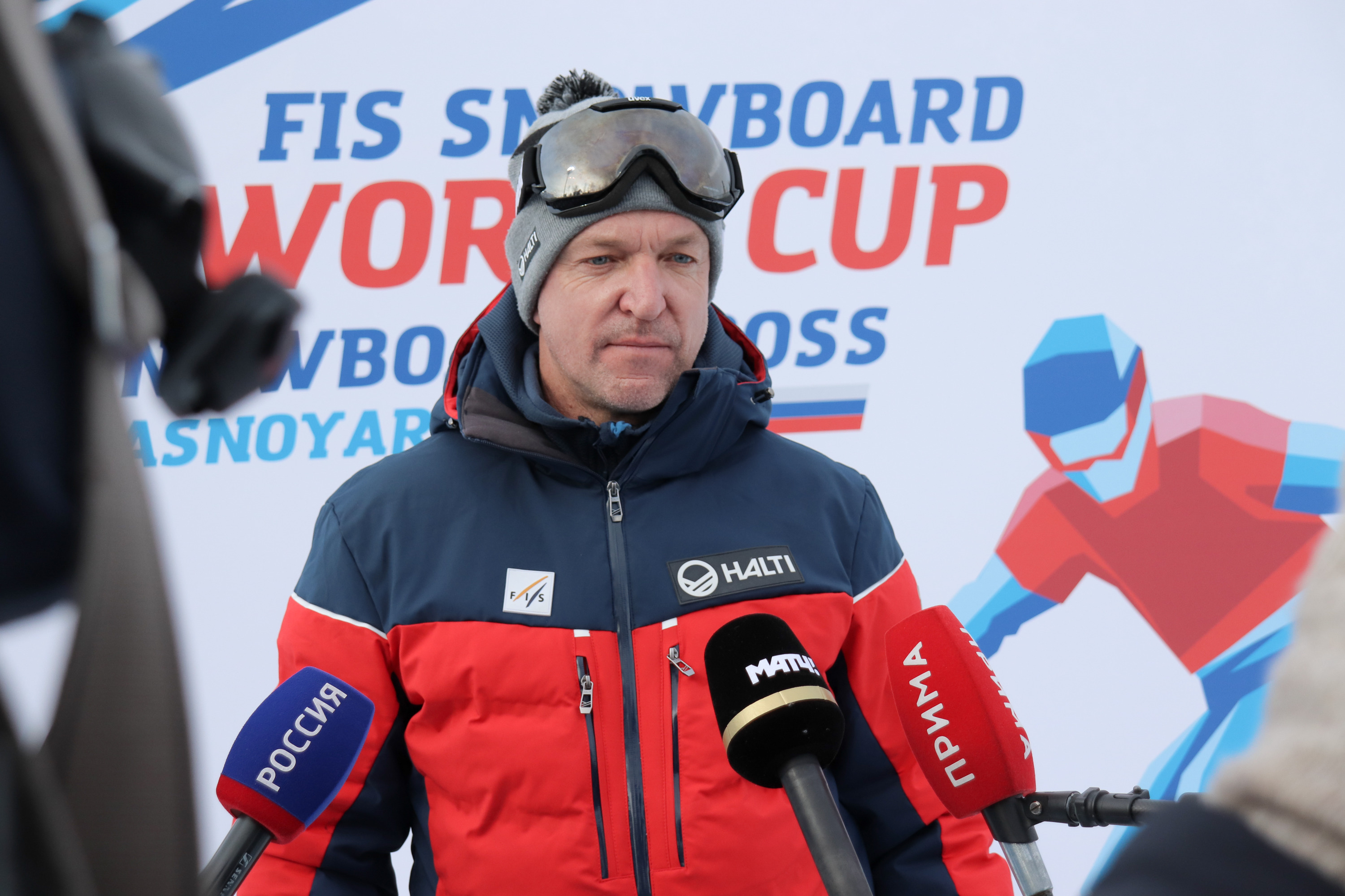 Рейс-директор Кубка мира FIS по сноуборд-кроссу Уве Бейер